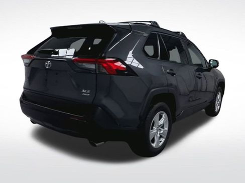 Used 2021 Toyota RAV4 XLE image 8