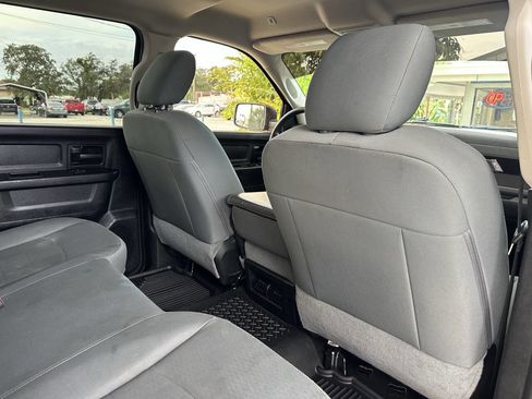 Used 2018 RAM 1500 Express w/ Express Value Package image 19