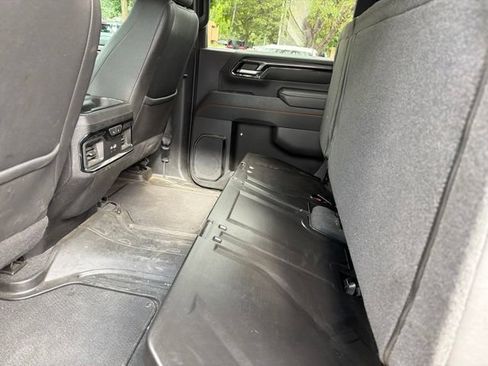 Used 2024 GMC Sierra 2500 AT4 w/ Technology Package AWD/4WD image 16