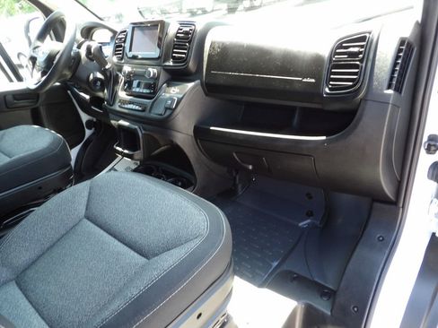 Used 2023 RAM ProMaster 2500 image 27