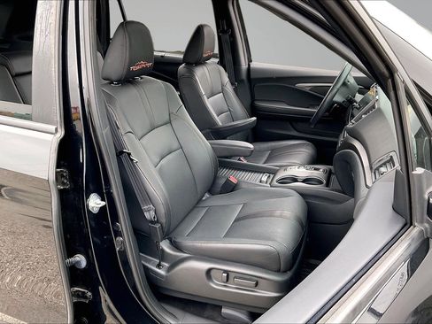 Used 2022 Honda Passport TrailSport image 7