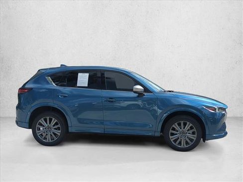 Used 2024 MAZDA CX-5 Signature AWD/4WD image 4