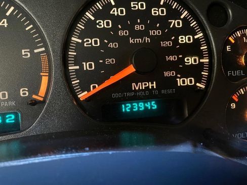 Used 2003 Chevrolet S10 Pickup LS w/ Appearance Package image 25