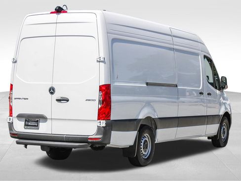 New 2024 Mercedes-Benz Sprinter 2500 image 8