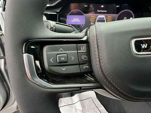 Used 2024 Jeep Wagoneer Launch Edition image 28