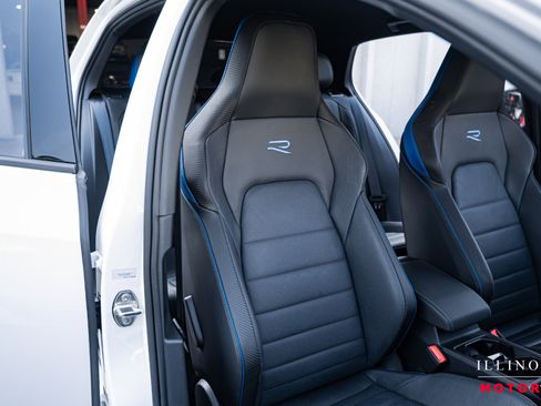 Used 2024 Volkswagen Golf R 4-Door image 37