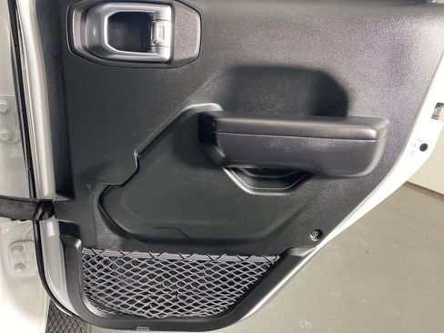 Used 2019 Jeep Wrangler Unlimited Sport S image 30