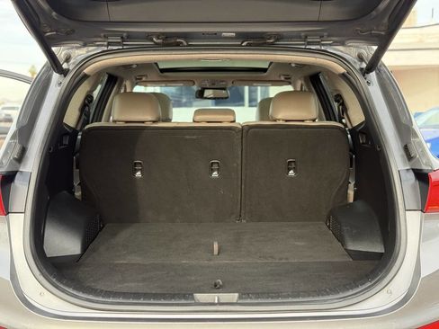 Used 2019 Hyundai Santa Fe AWD image 16