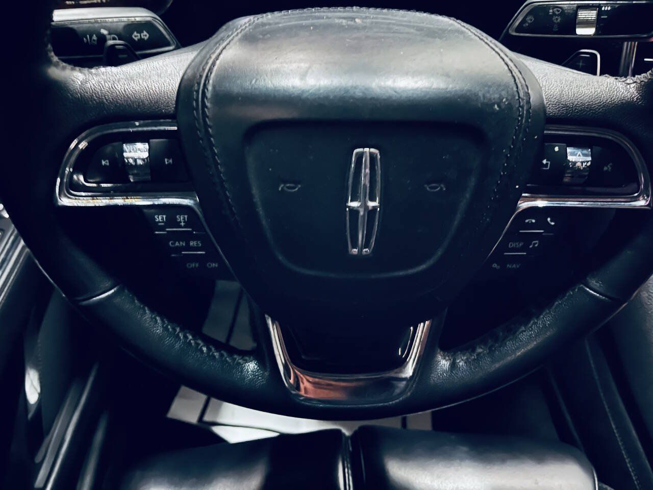 Used 2019 Lincoln Continental Premiere FWD image 37