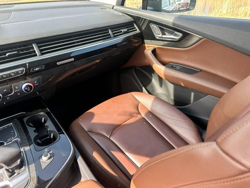 Used 2018 Audi Q7 3.0T Premium image 18