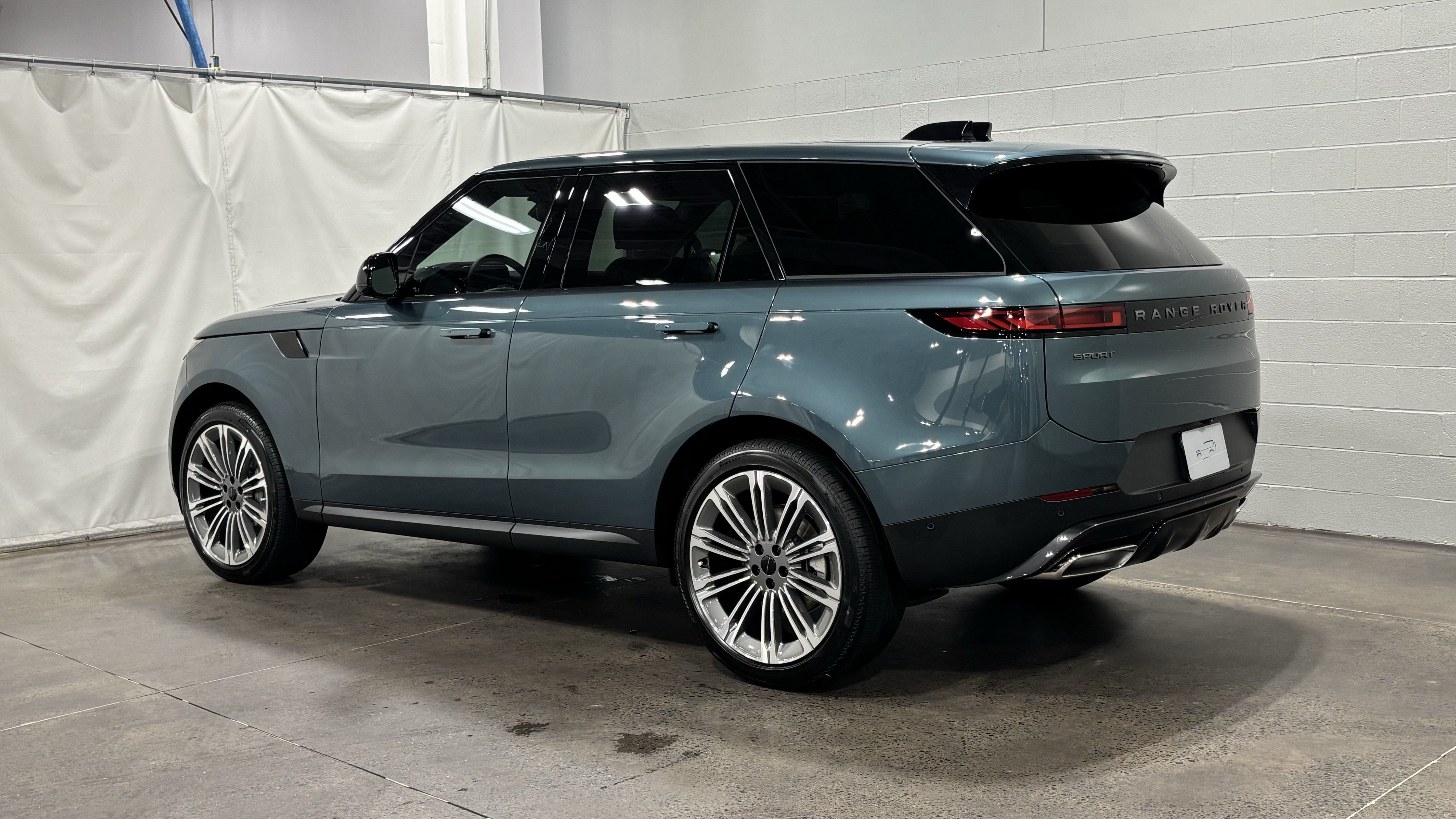New 2026 Land Rover Range Rover Sport SE AWD/4WD image 12