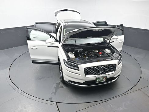 Used 2022 Lincoln Nautilus Reserve w/ Cargo Utility Package AWD/4WD image 53
