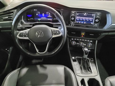 Used 2024 Volkswagen Jetta SE FWD image 22