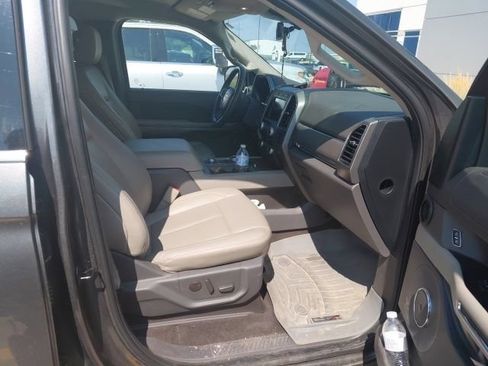 Used 2021 Ford Expedition XLT AWD/4WD image 8