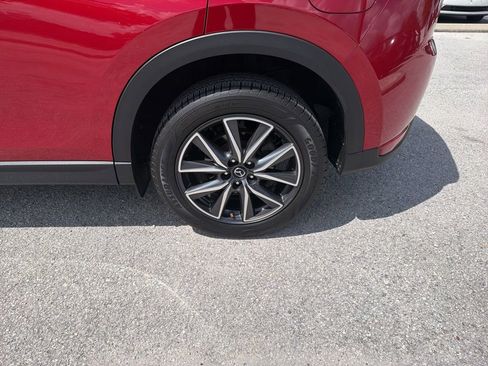 Used 2018 MAZDA CX-5 Touring w/ Preferred Equipment Package FWD image 8
