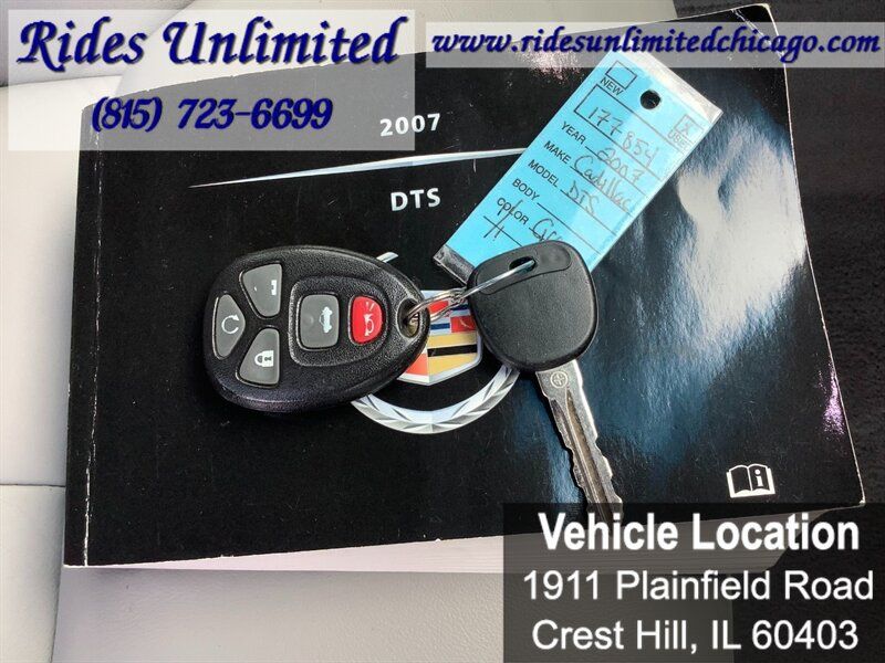 Used 2007 Cadillac DTS FWD image 30