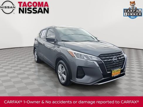 Used 2023 Nissan Kicks S image 2