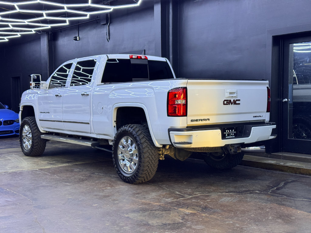 Used 2016 GMC Sierra 2500 Denali w/ Duramax Plus Package AWD/4WD image 8