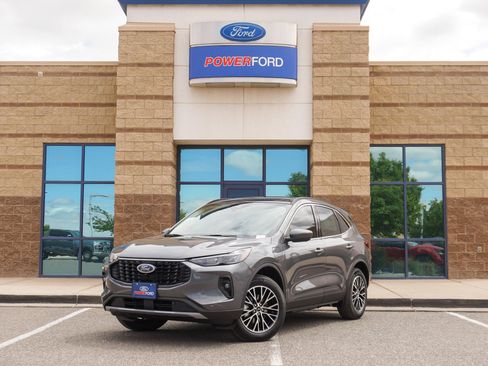 New 2025 Ford Escape SE w/ PHEV Premium Package image 2