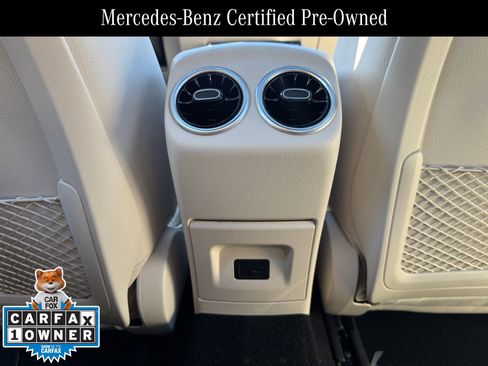 Used 2023 Mercedes-Benz CLA 250 4MATIC image 25