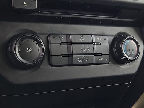 Used 2015 Ford F150 XL w/ Equipment Group 101A Mid image 19