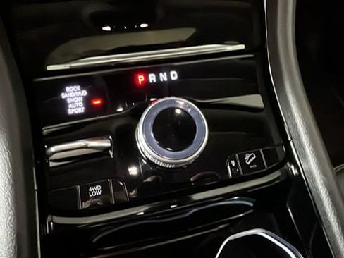 Used 2023 Jeep Grand Cherokee 4WD 4xe w/ Luxury Tech Group II image 21