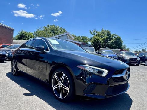 Used 2019 Mercedes-Benz A 220 4MATIC w/ Driver Assistance Package image 8
