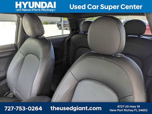 Used 2020 MINI Cooper 2-Door Hardtop FWD image 7