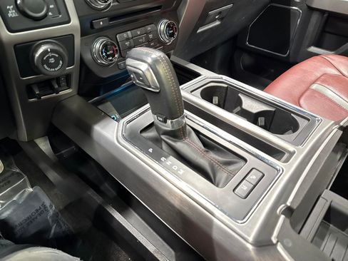 Used 2018 Ford F150 Platinum w/ Technology Package image 28