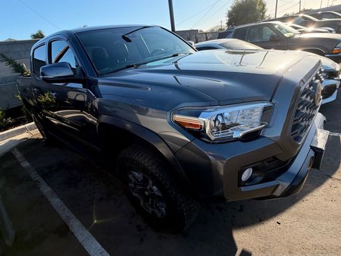 Used 2023 Toyota Tacoma TRD Off-Road image 4
