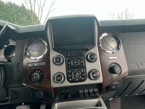 Used 2014 Ford F250 Lariat w/ Lariat Ultimate Package image 14