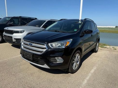 Used 2019 Ford Escape SEL AWD/4WD image 3