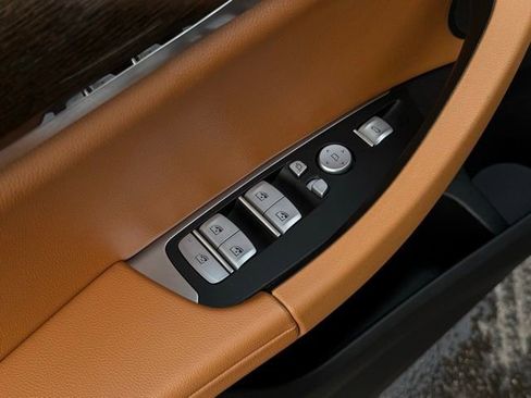 Used 2023 BMW X4 xDrive30i image 16