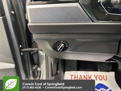 Used 2024 Volkswagen Jetta SE w/ Panoramic Sunroof Package image 29