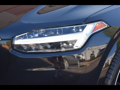 Used 2019 Volvo XC90 T6 Momentum image 49
