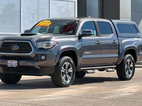 Certified 2019 Toyota Tacoma TRD Sport w/ TRD Premium Sport Package AWD/4WD image 10