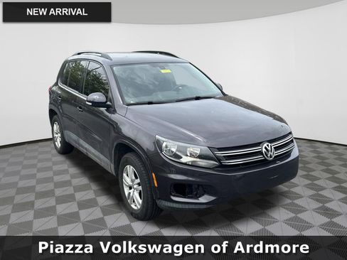 Used 2016 Volkswagen Tiguan S FWD image 1