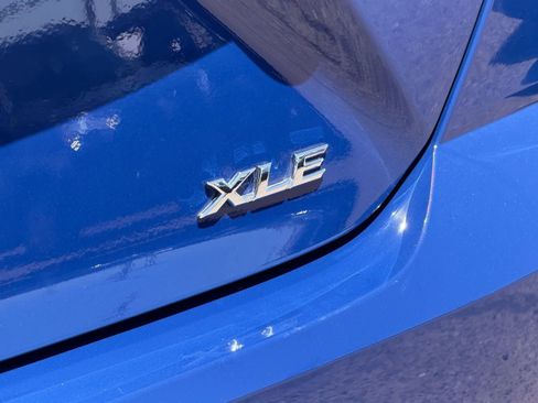 Used 2025 Toyota Camry XLE FWD image 17