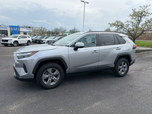 Used 2023 Toyota RAV4 XLE image 15