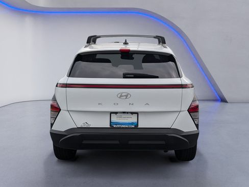 Used 2024 Hyundai Kona SEL w/ Convenience Package FWD image 8