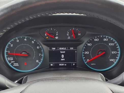 Used 2018 Chevrolet Equinox LT image 21