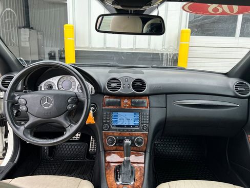 Used 2008 Mercedes-Benz CLK 350 Cabriolet image 25