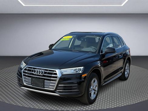 Used 2019 Audi Q5 2.0T Premium w/ Convenience Package AWD/4WD image 3