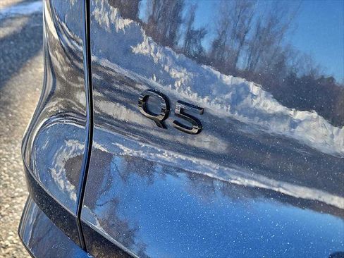 Certified 2025 Audi Q5 Premium w/ Convenience Package AWD/4WD image 12