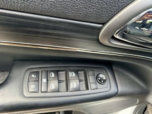 Used 2020 Jeep Grand Cherokee Limited X RWD image 11