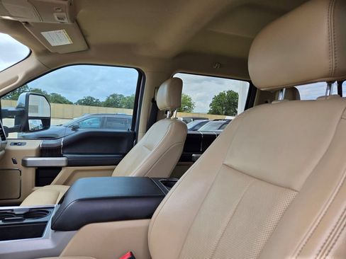 Used 2021 Ford F450 Lariat w/ Lariat Ultimate Package AWD/4WD image 5