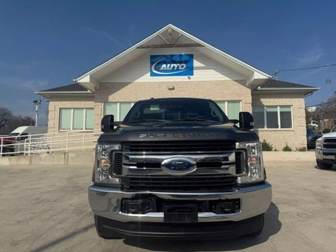 Used 2018 Ford F350 XLT w/ FX4 Off-Road Package image 10