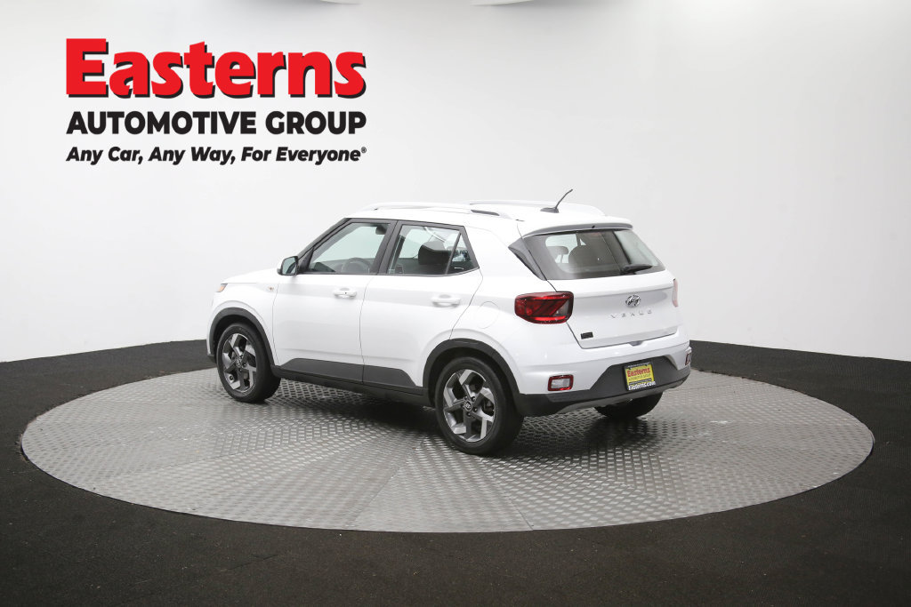 Used 2025 Hyundai Venue SEL FWD image 68