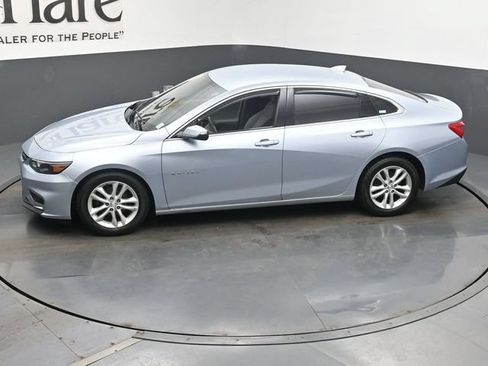 Used 2017 Chevrolet Malibu LT FWD image 55