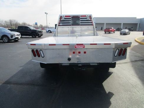 Used 2024 Chevrolet Silverado 3500 LT w/ Convenience Package image 4